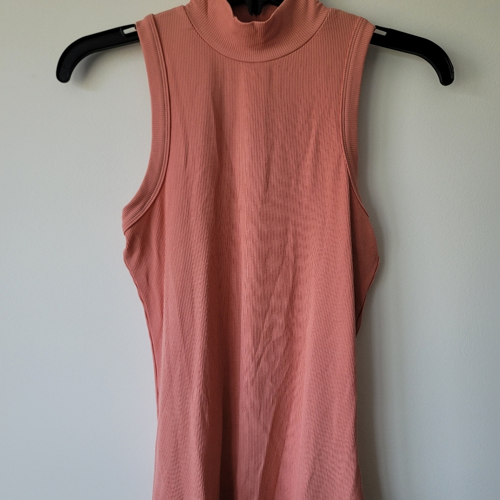 Wishlist peach sleeveless top Size Small